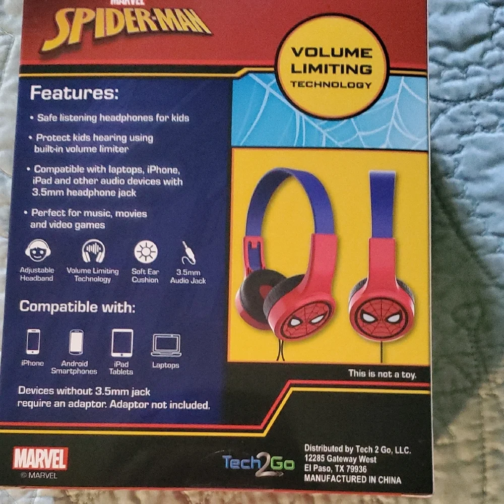 Marvel Spider-Man Red Headphones with Volume Limiting